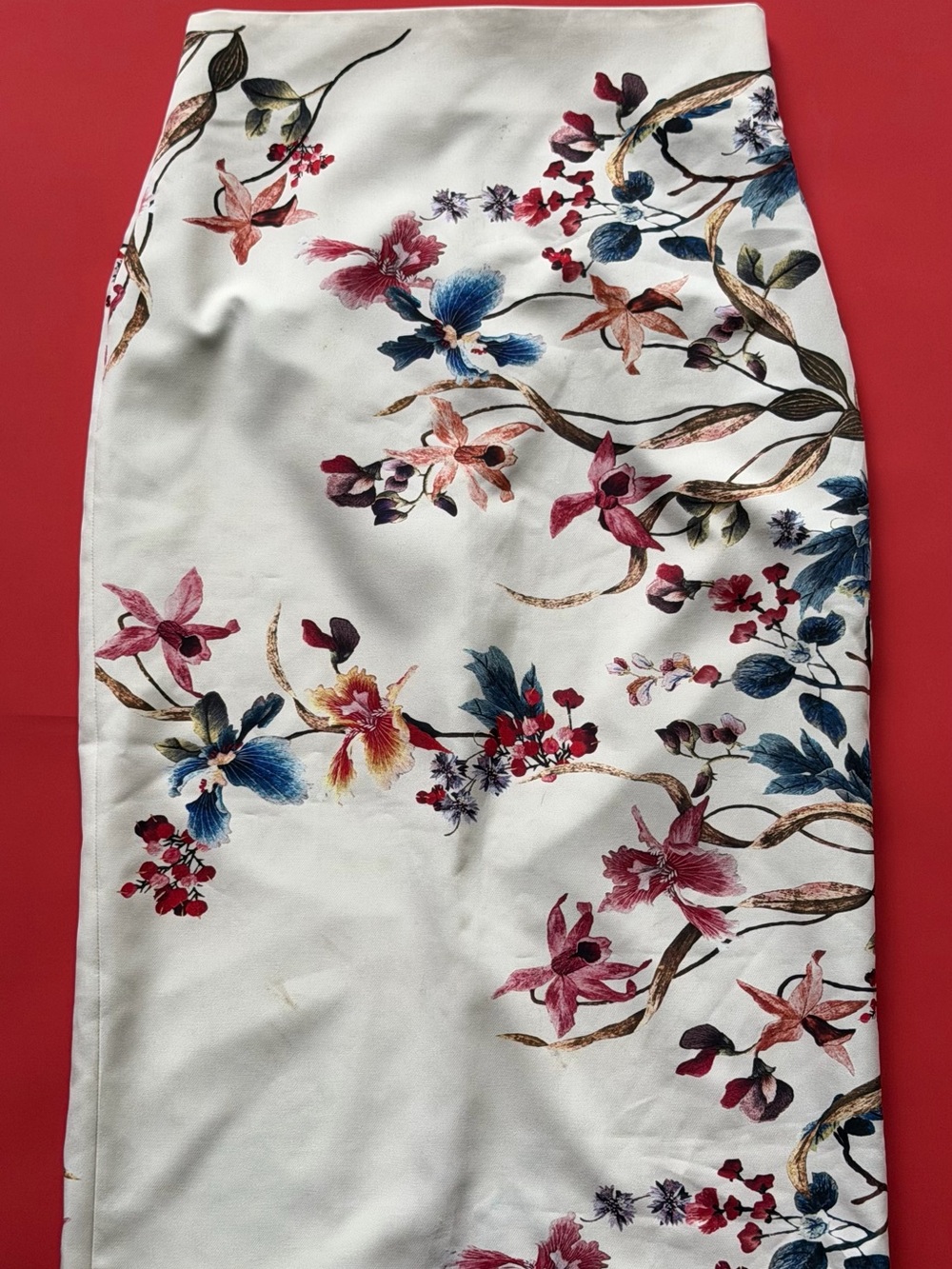 Zara White Floral Pencil High Waisted Pencil Skirt with Pink & Blue Blooms